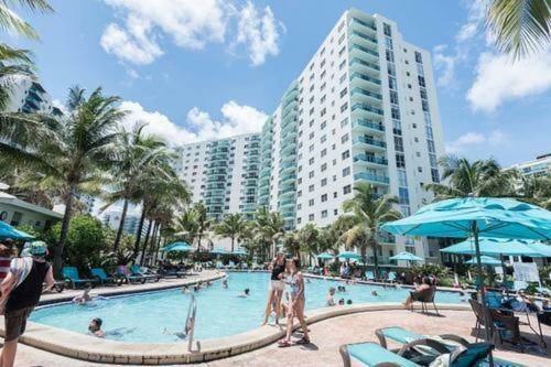 Tides Apt On Hollywood Beach Екстер'єр фото